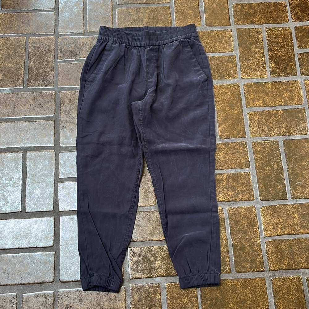 Old Navy Moire Navy High Rise Pull-On Jogger Pant